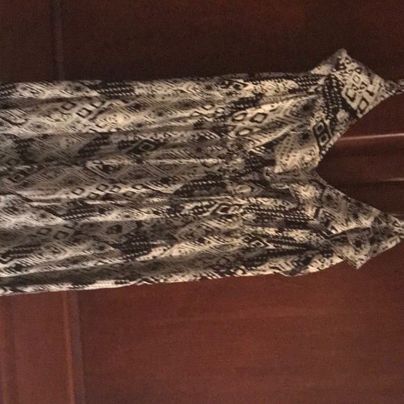 Torrid dress size 1 black and white - Picture 2 of 2